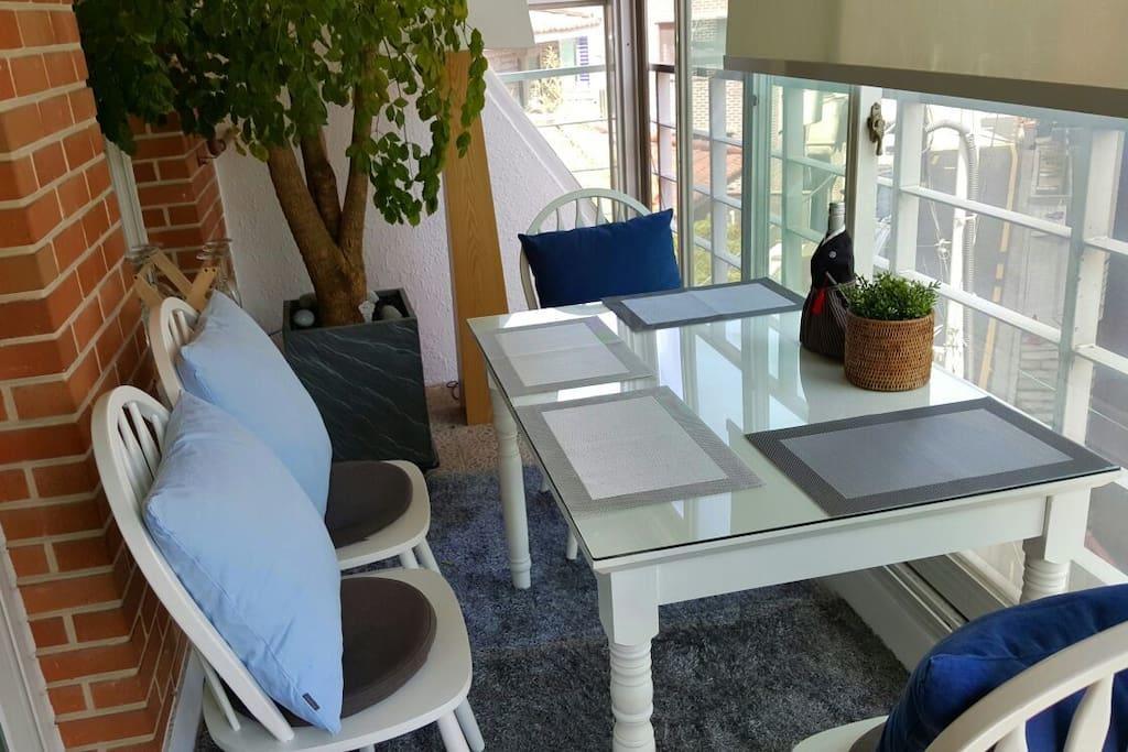 The Kings Park Apartment
